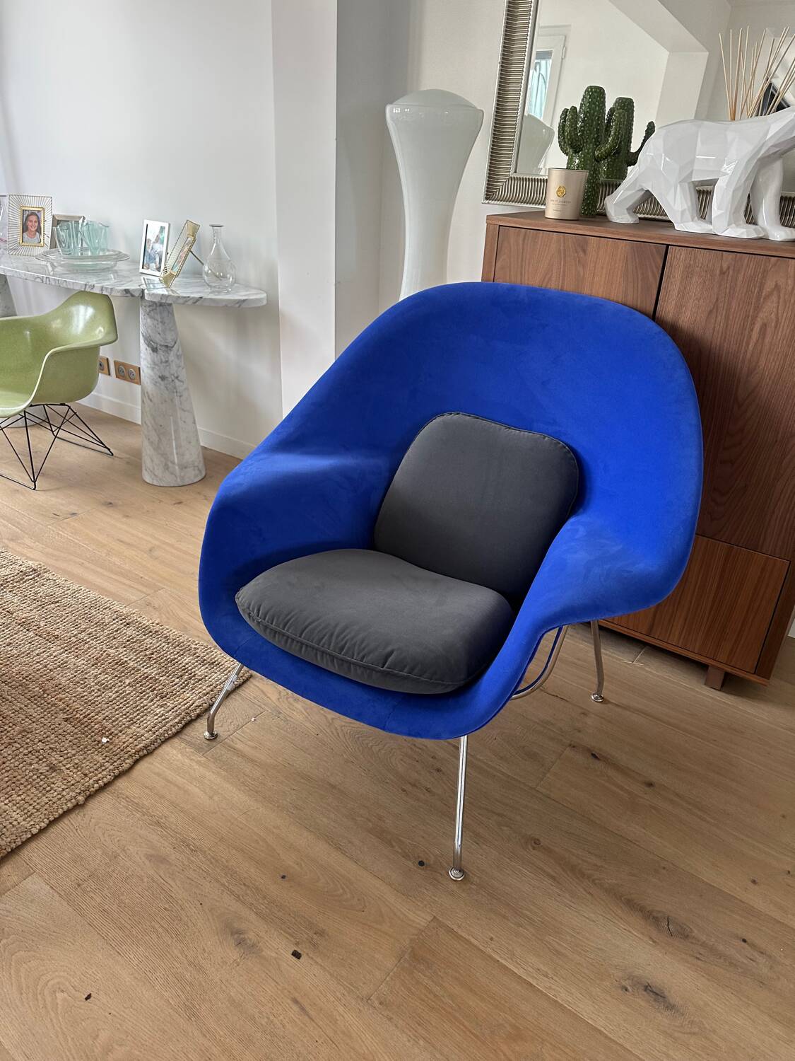 Womb Chair Eero Saarinen Knoll Studio