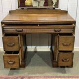 English mahogany dressing table from the early 20th century