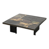 Table basse en ardoise, pierre et laiton incrusté de Paul Kingma, années 1970