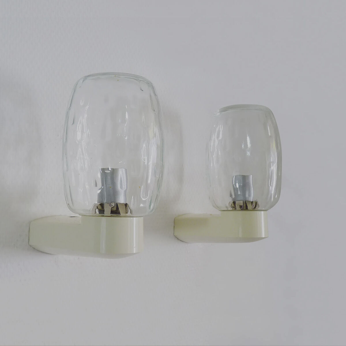 PAIRs OF WALL LAMPS