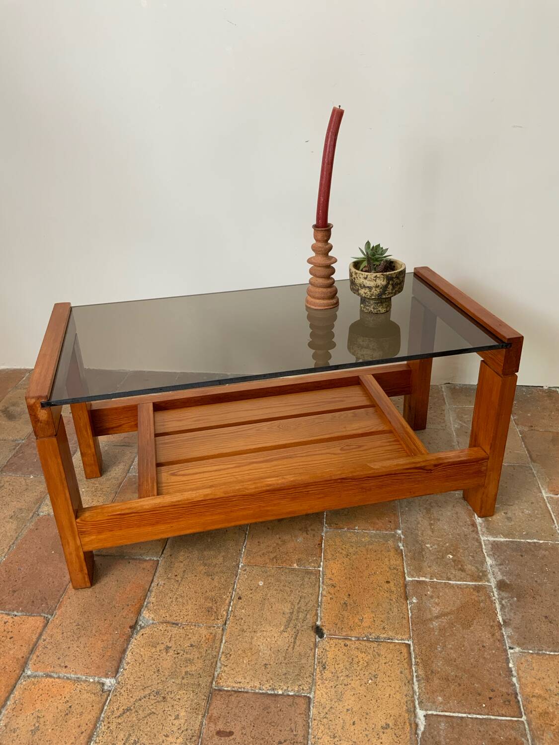 70´ coffee table