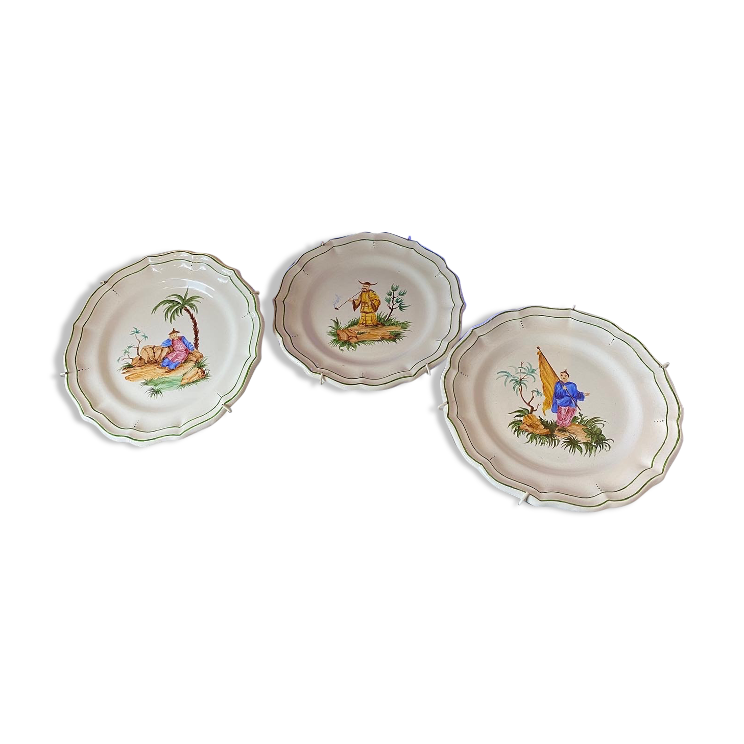 Set of 3 decorative earthenware plates stamped "Gien"