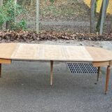 Renovated Louis XVI extendable round table from the 19th century, 260cm.