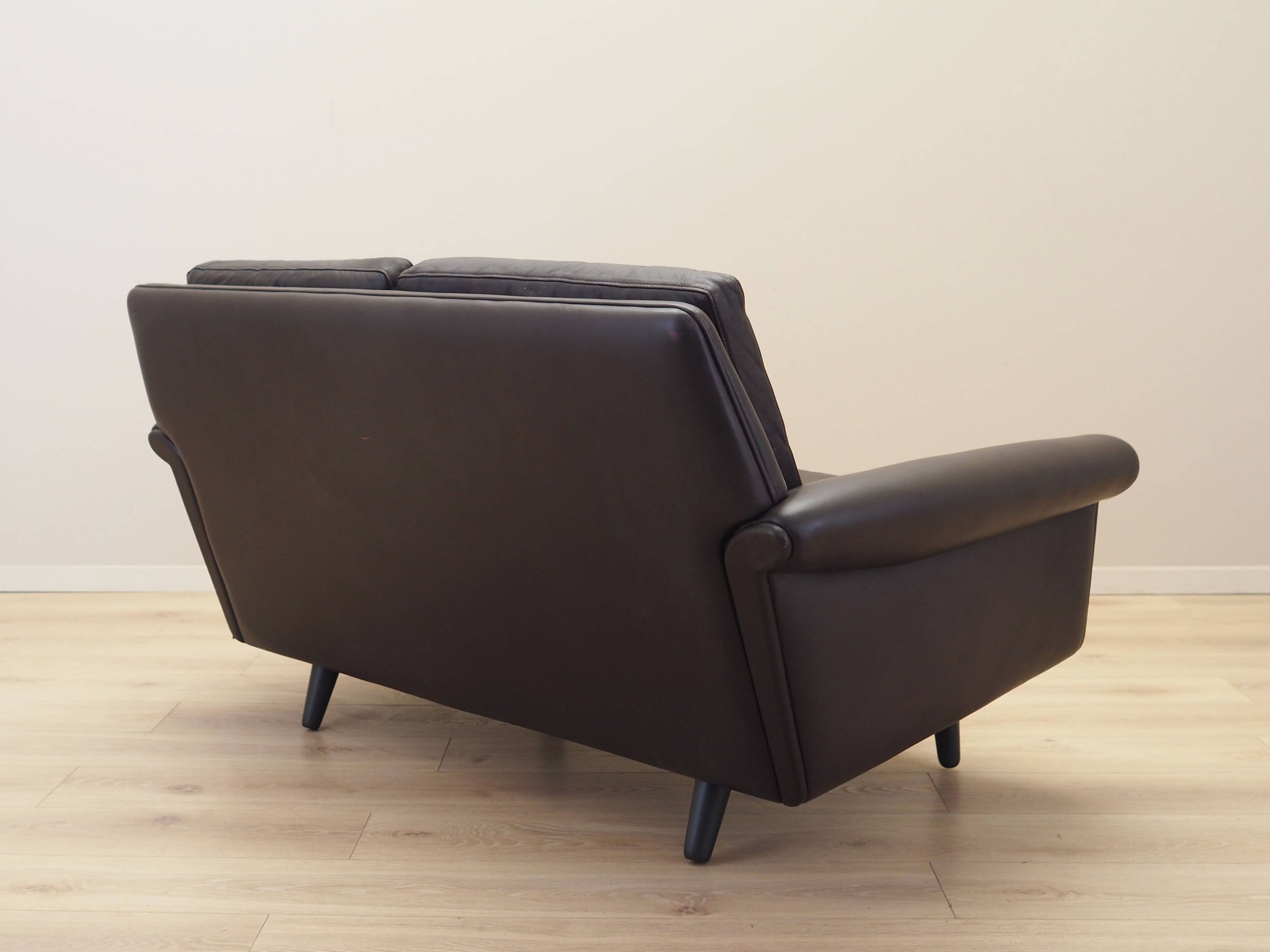 Brown leather sofa, Danish design, 1960s, designer: Aage Christiansen