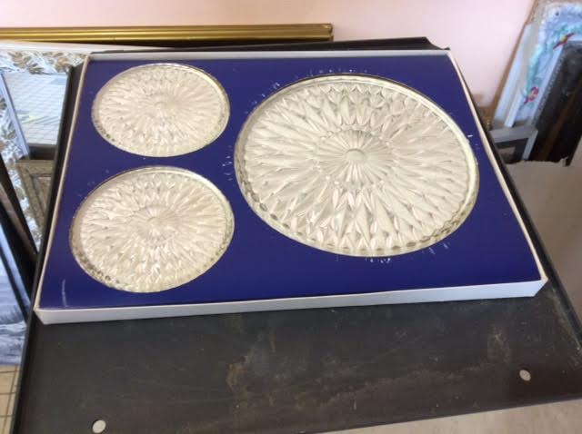 Box under flat and bottle