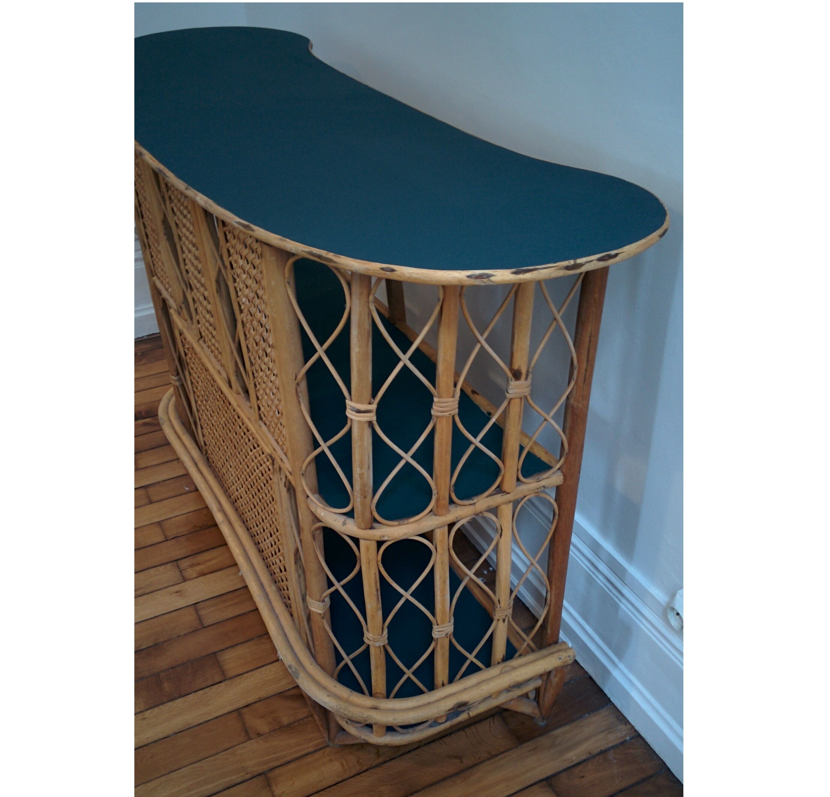 Vintage rattan bar