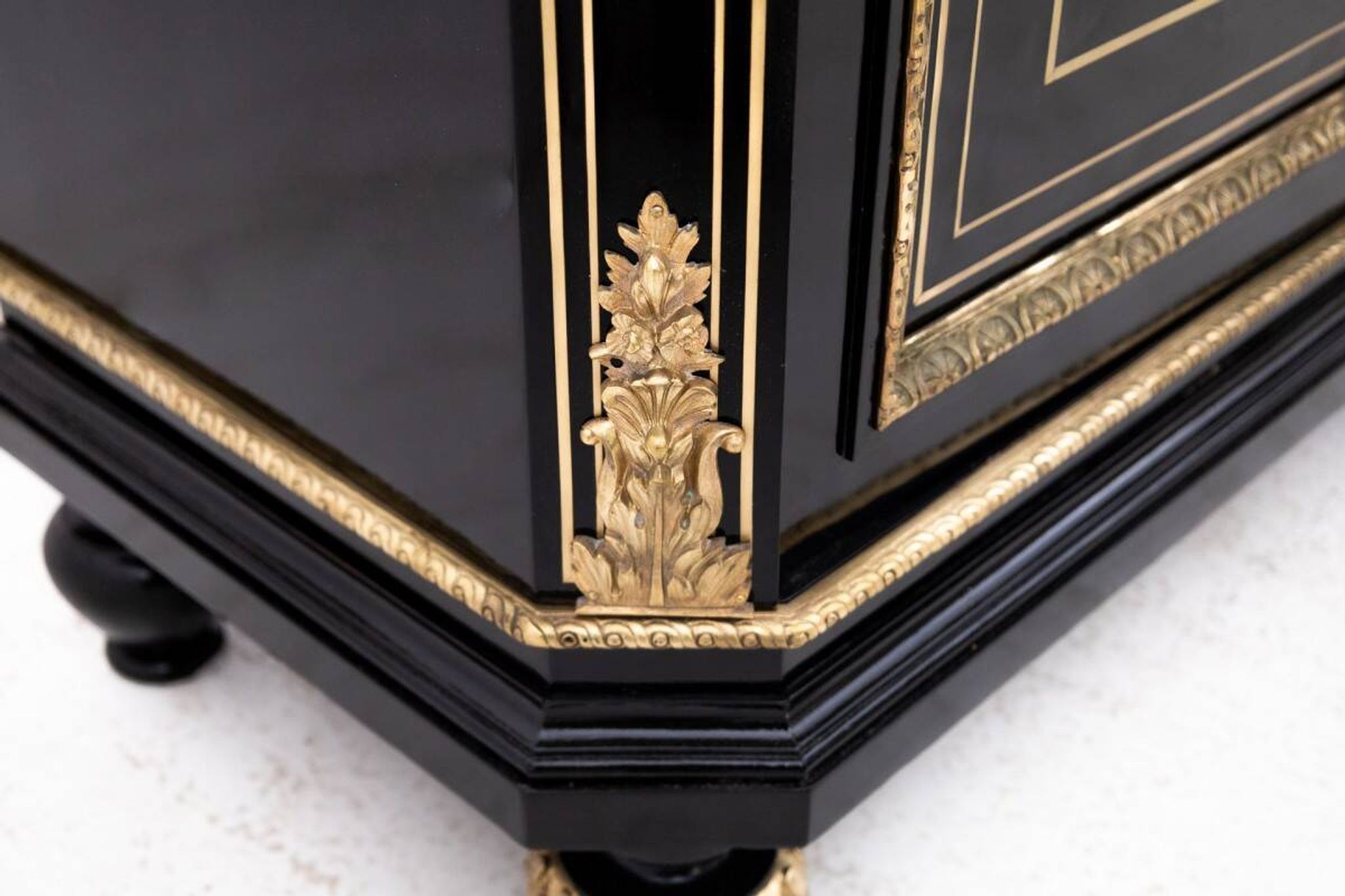 Commode de style Napoléon III, France, vers 1880.