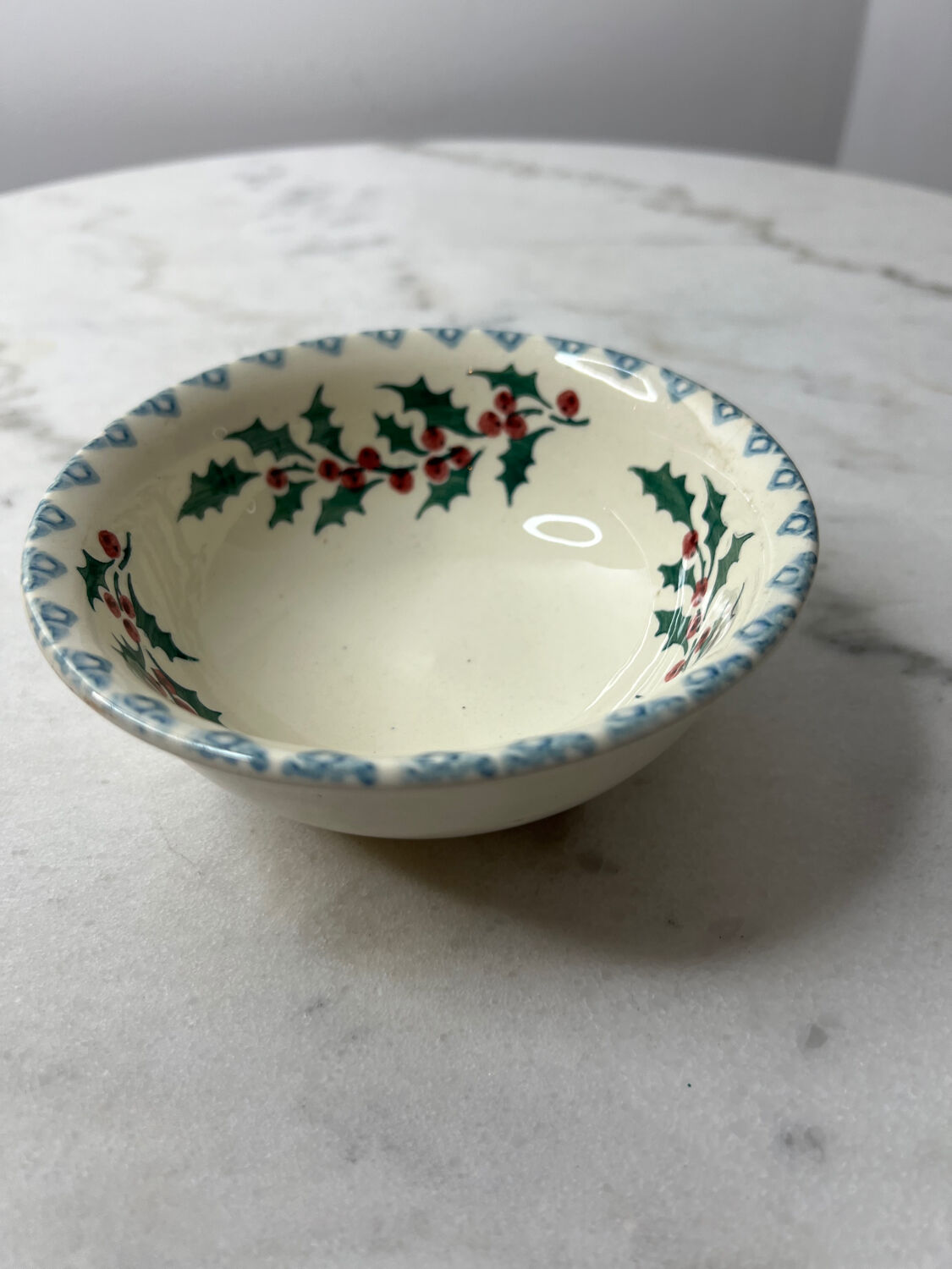 Small bowl in Creil earthenware