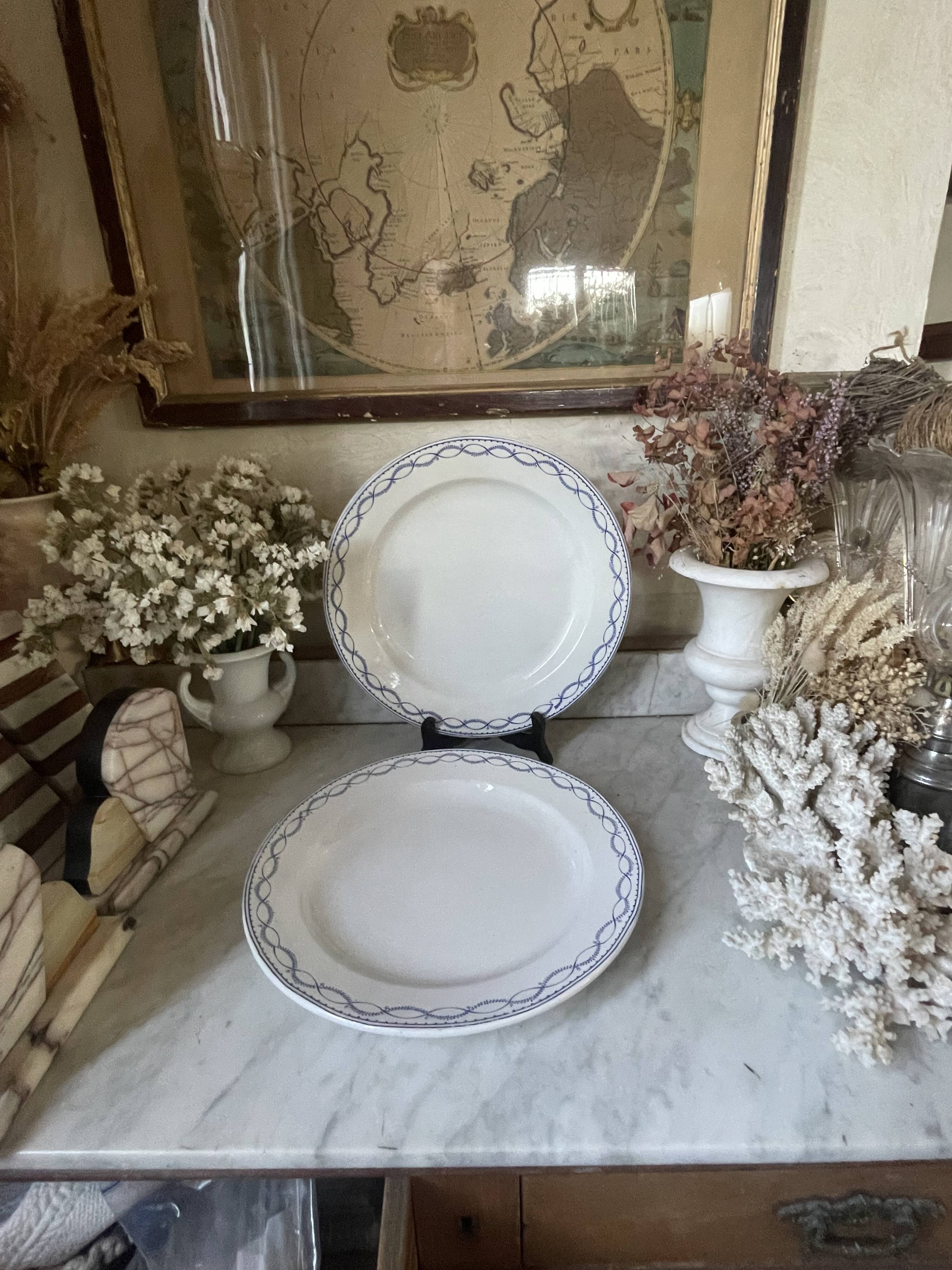 Pair of round dishes Boch La Louvière circa 1900