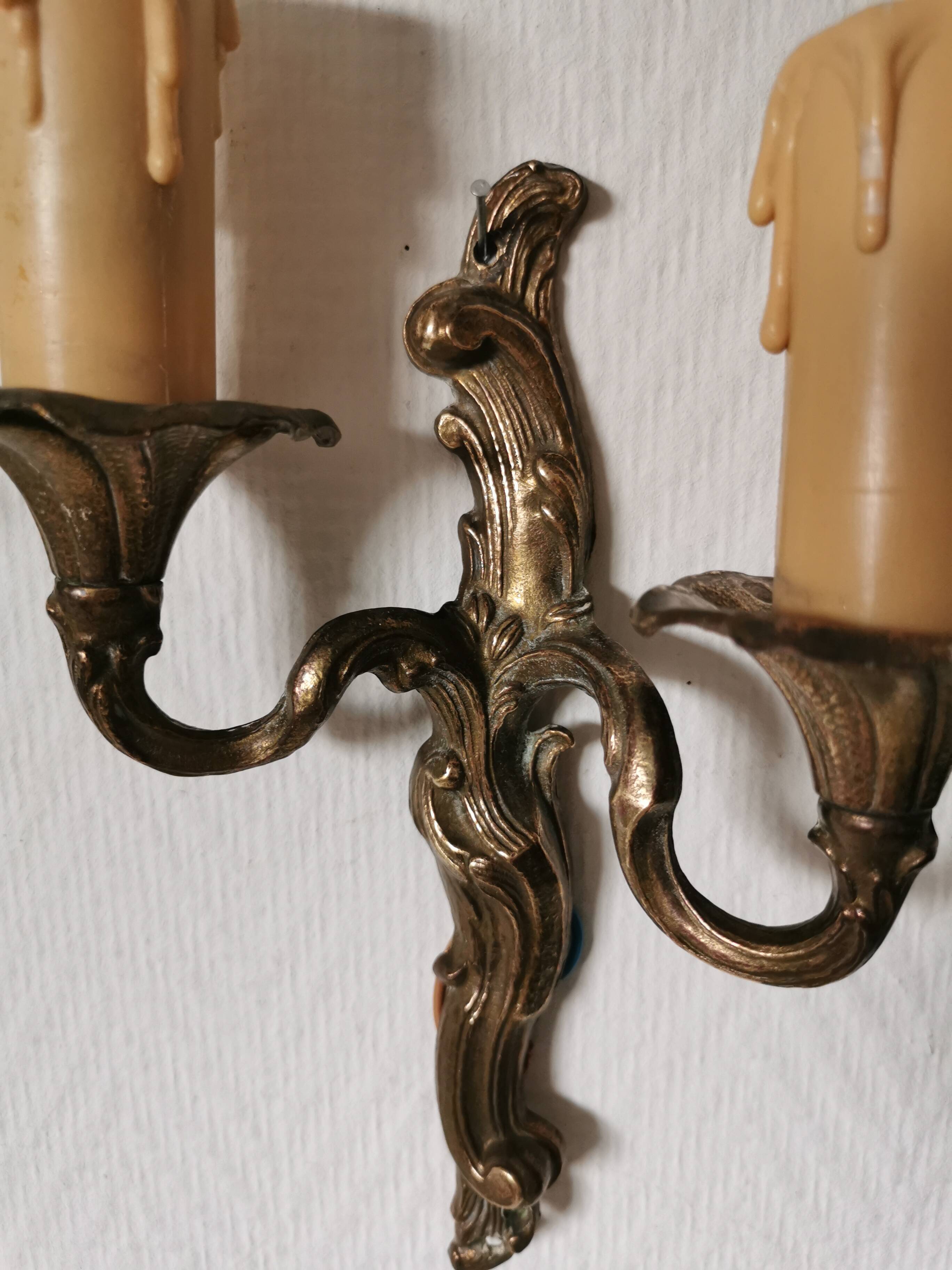 Pair of wall lights, classic style, LouisXV, gold metal, bronze or brass, candle holder effect