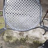 Chaise en fer forgé gris foncé