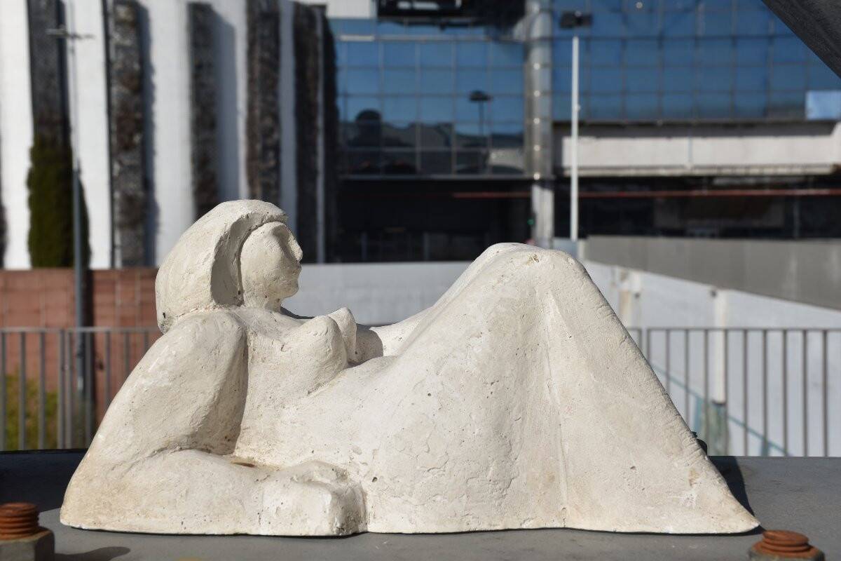 French school (monogrammed MB), Reclining nude woman (circa 1950)