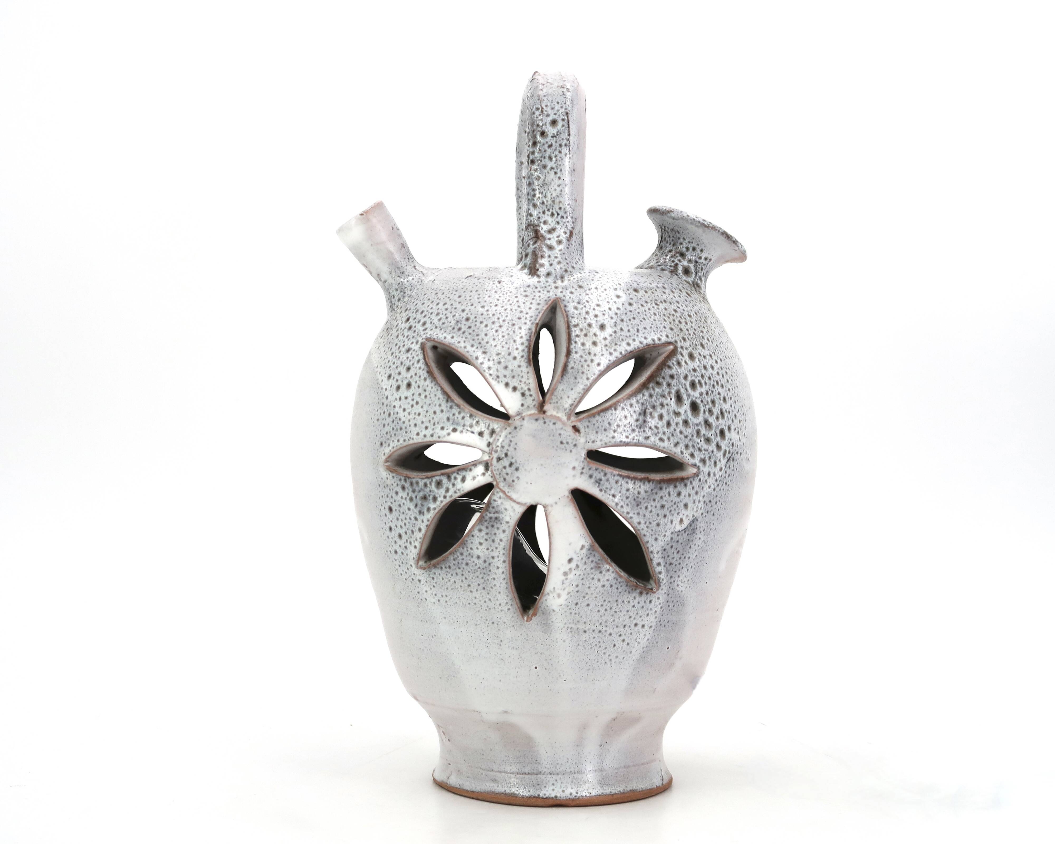 Lampe en céramique de Vallauris avec fleur ajourée, années 60