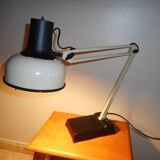 Articulated workshop lamp