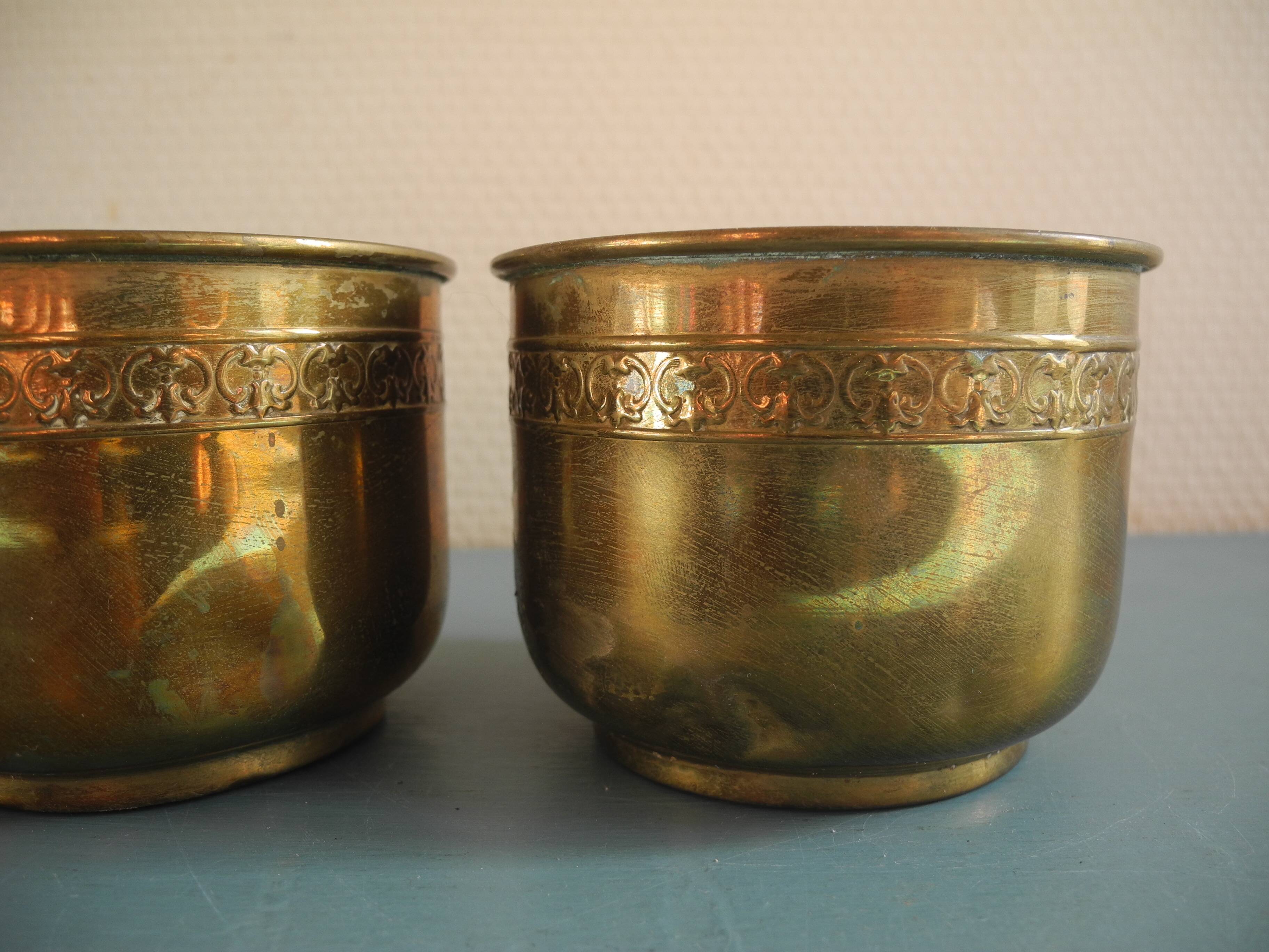 Duo of miniature brass flower pots, Unis France vintage brass flower pots
