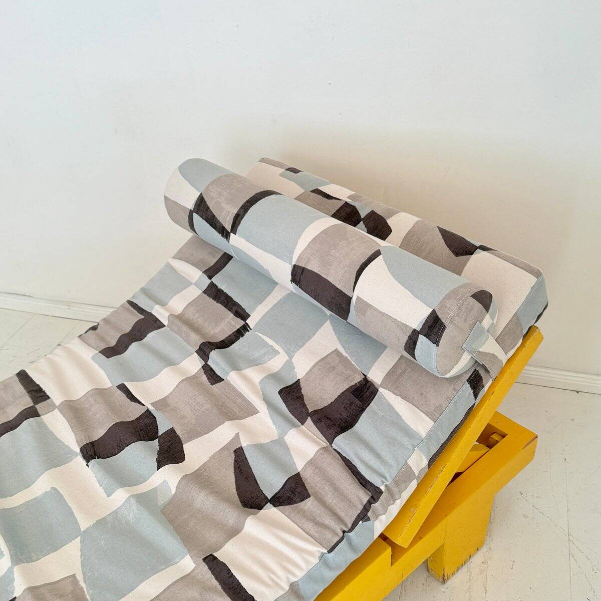 German Bauhaus Yellow Daybed, 1920s