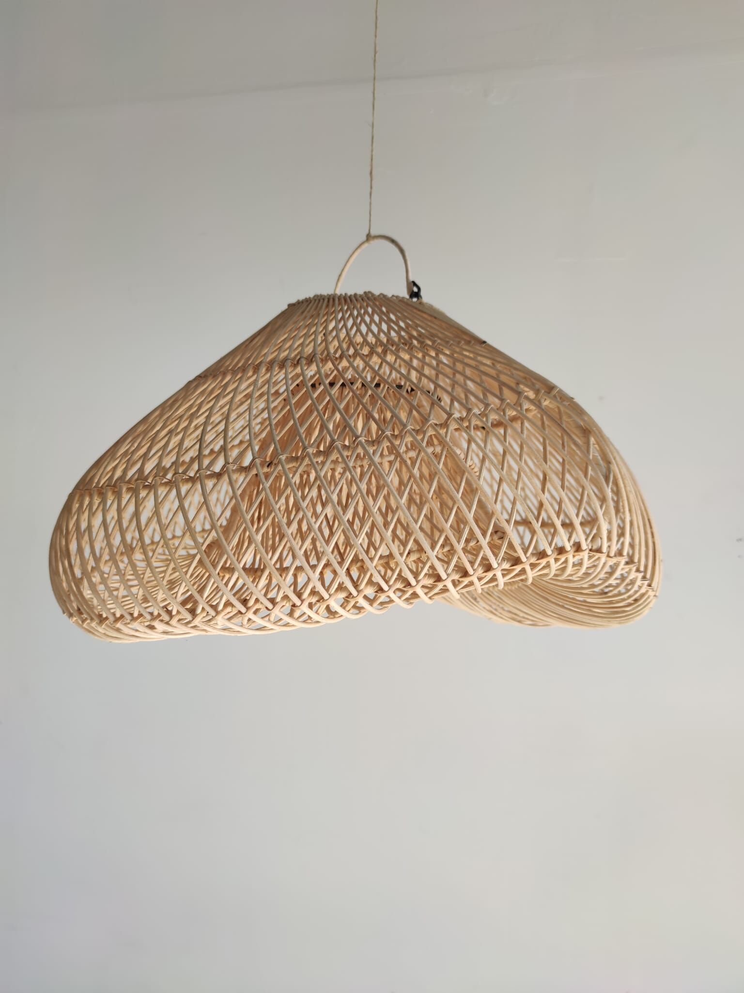 Small rattan lampshade in the shape of a braided hat