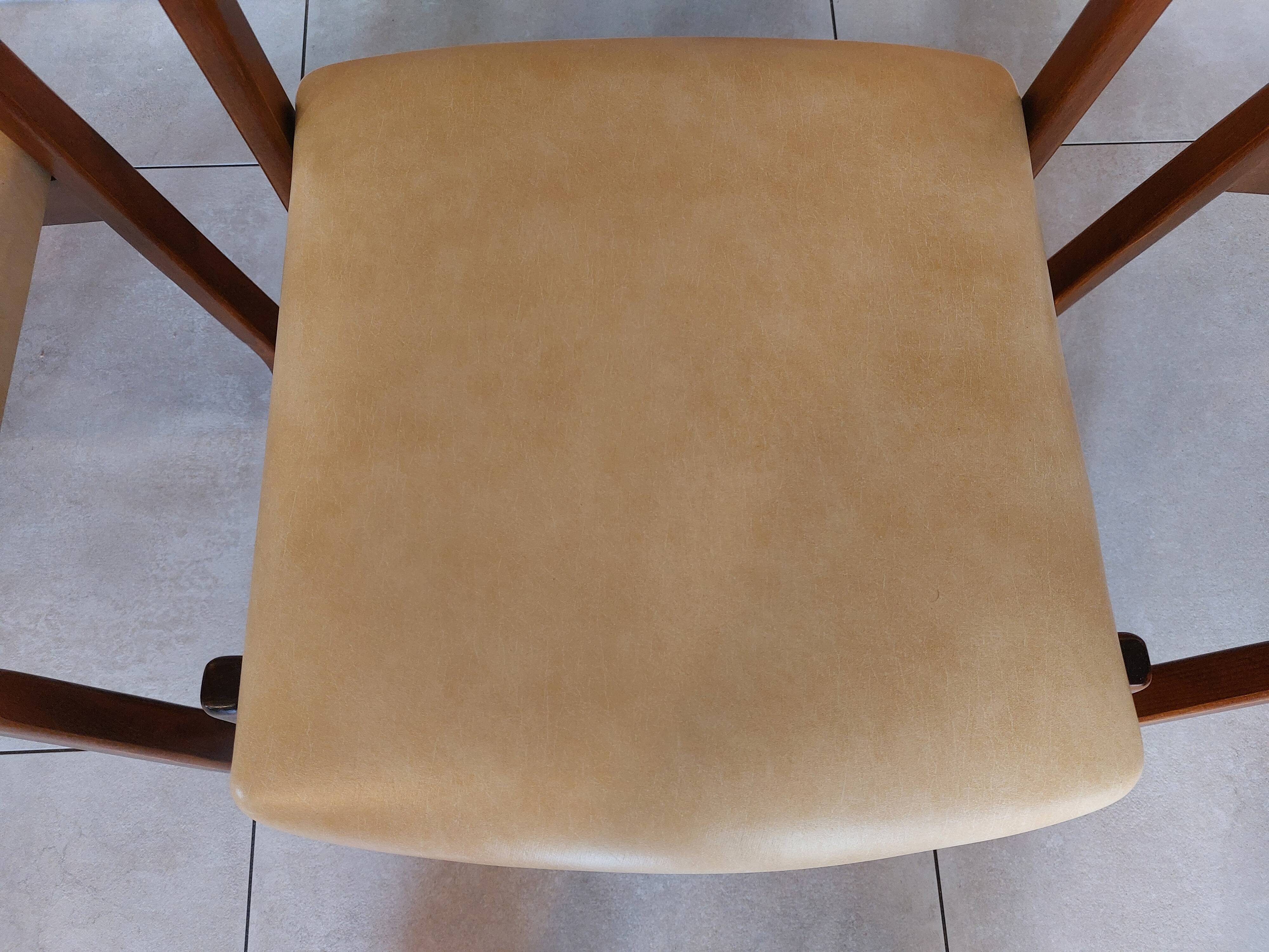 4 sled chairs, vintage
