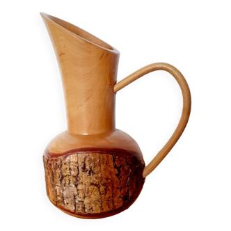 One-piece wooden vase