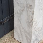 Lamp Georgia Jacob Ophélie and its marble column