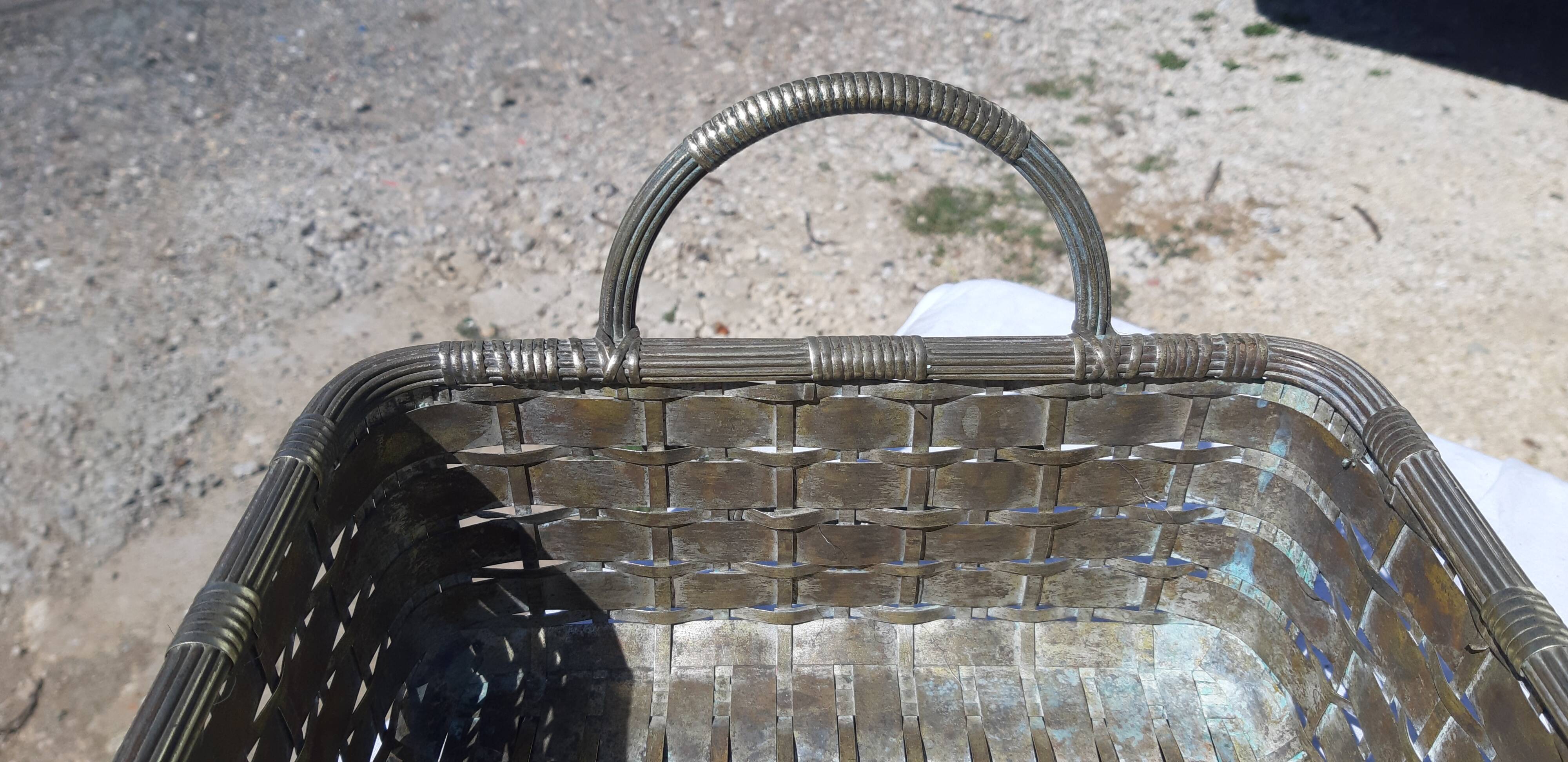 Basket braided in silver metal 19th