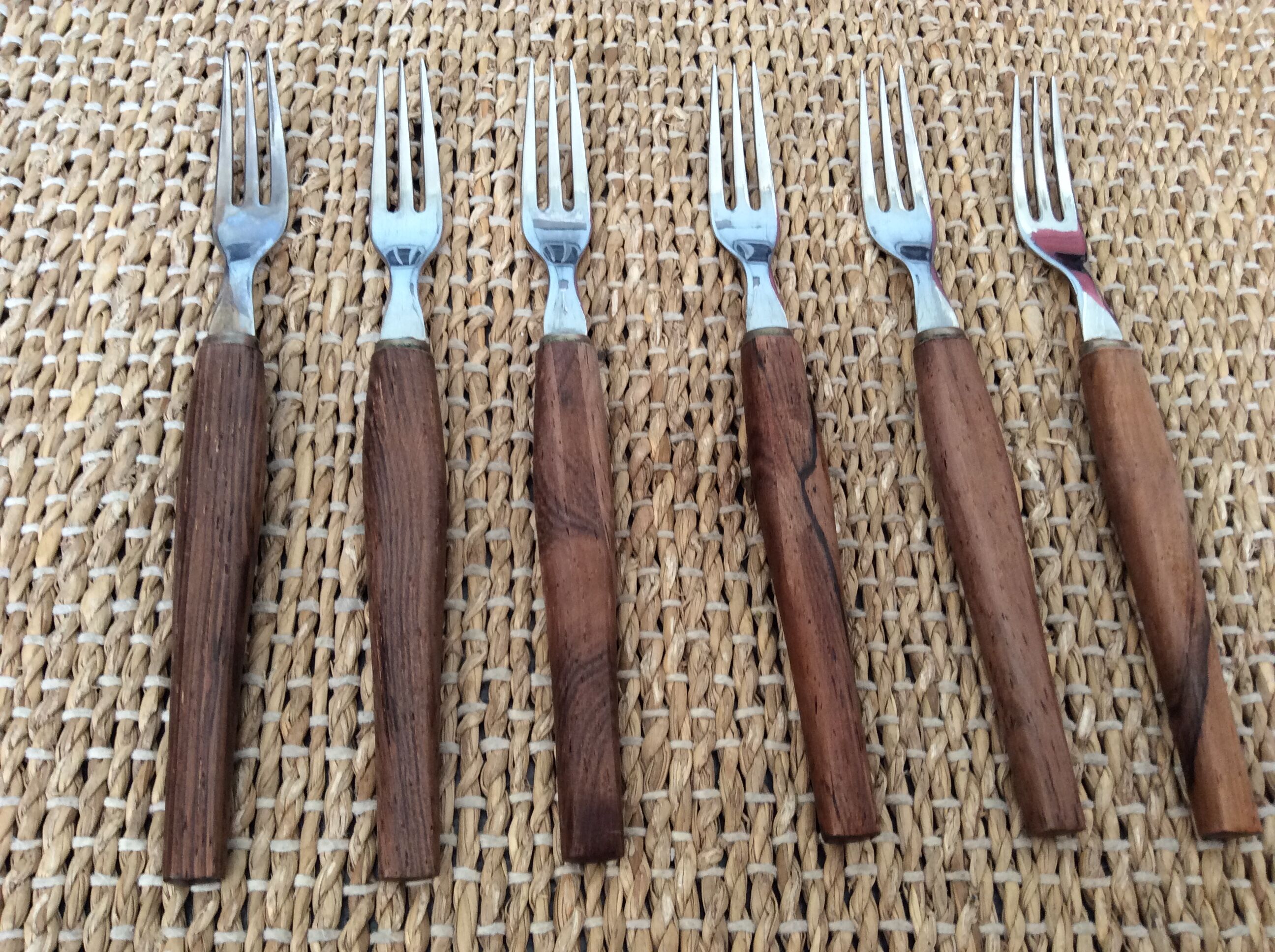 6 forks