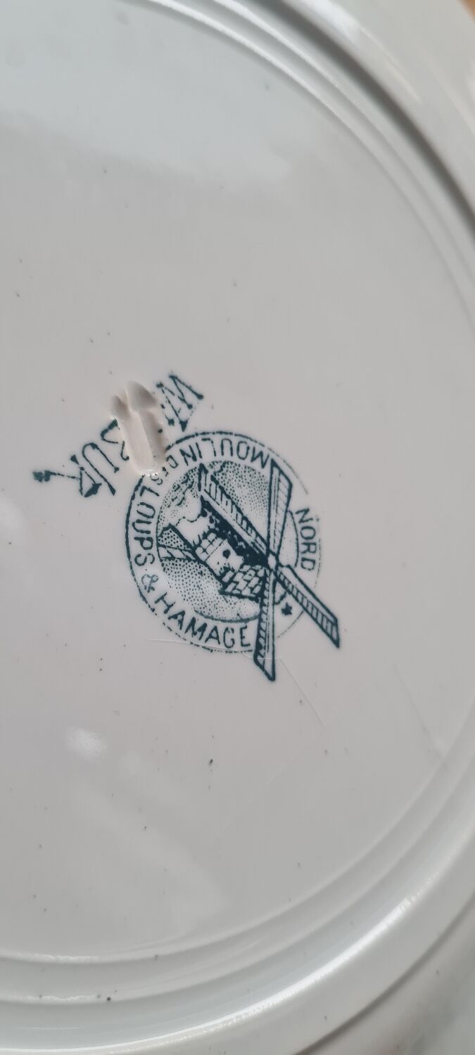 Set of 7 Terre de fer plates