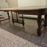 Oak dining table with extensions