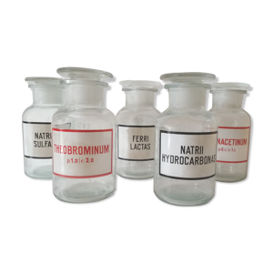 bouteilles de pharmacie vintage