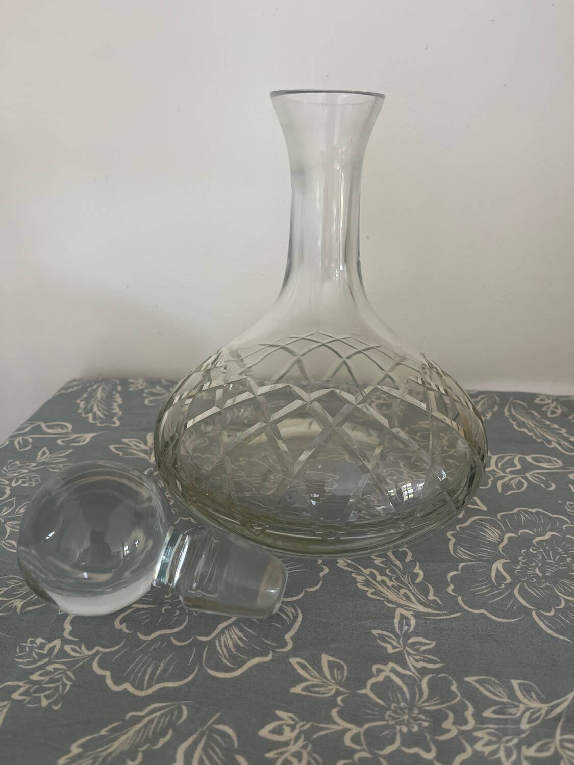 Wine carafe