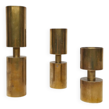 3 bougeoirs scandinaves en laiton massif Thelma Zoega, Suède, 1976