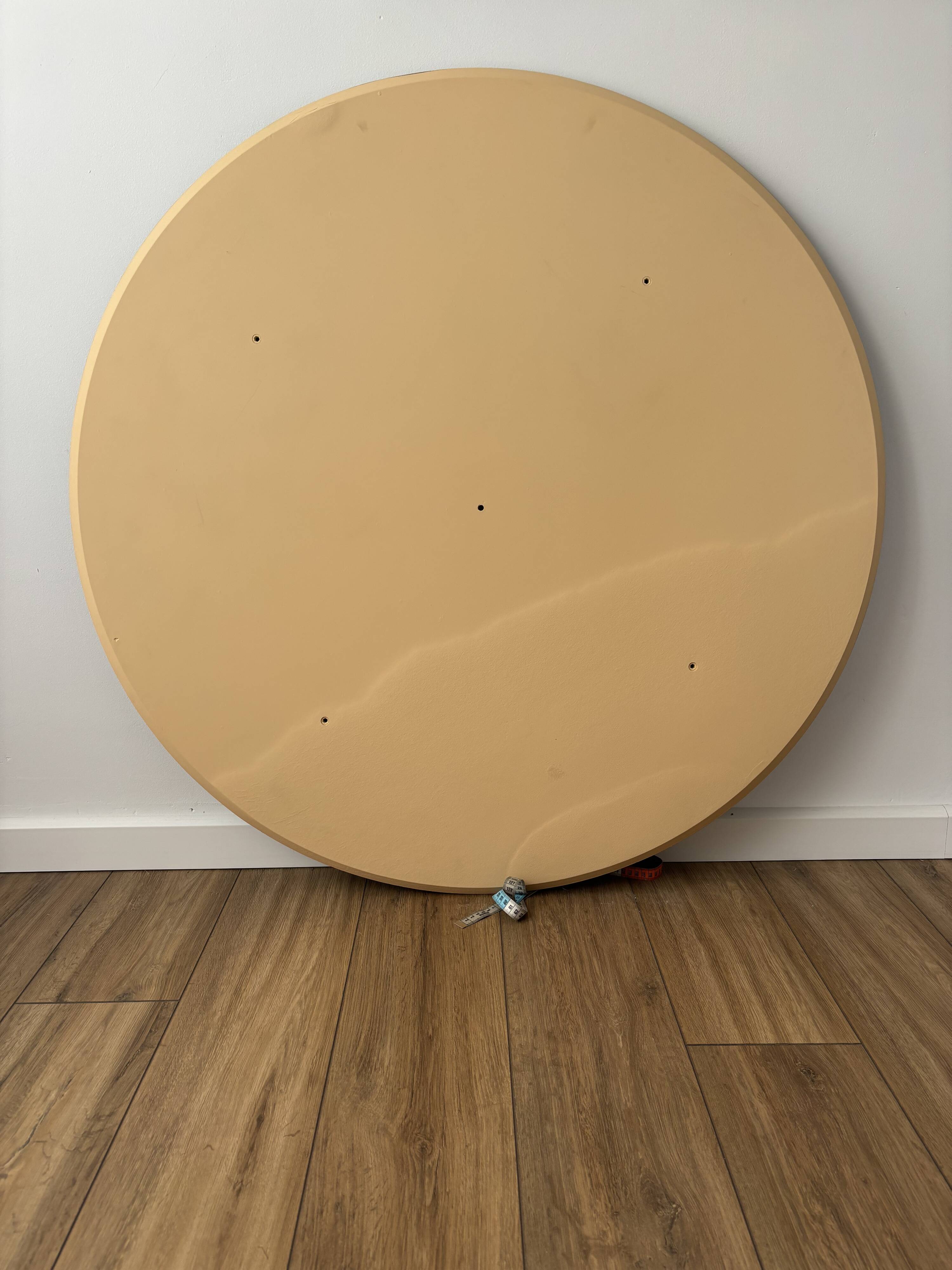 Tulip dining table with chrome base