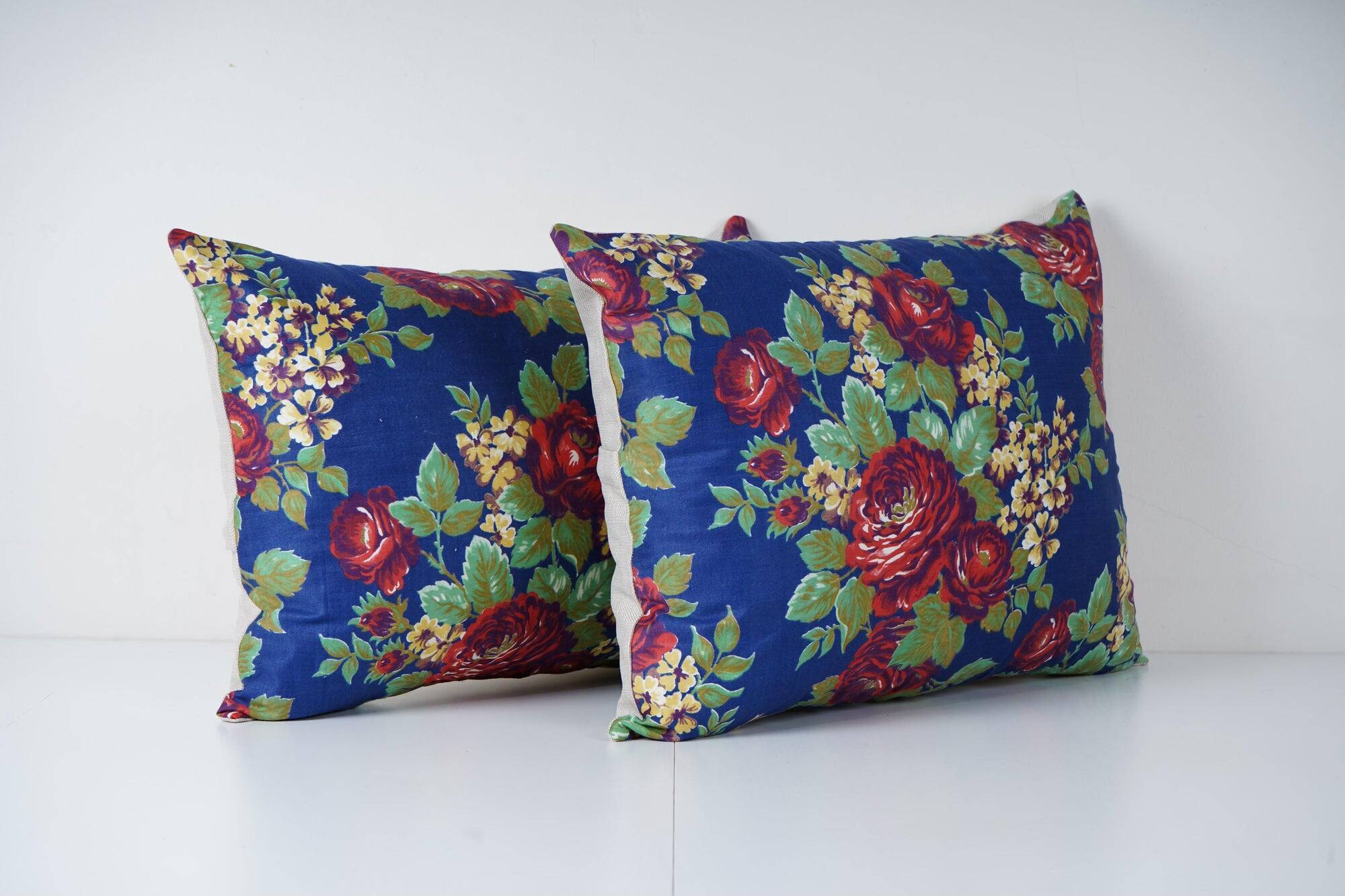 Set of 2 vintage Turkish cushion covers 41x56 cm