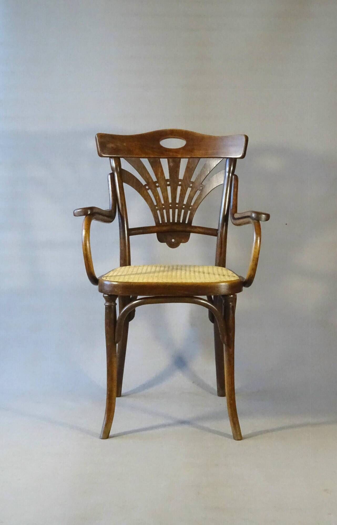 Thonet caned Art Nouveau armchair N°293, circa 1905 - bentwood -