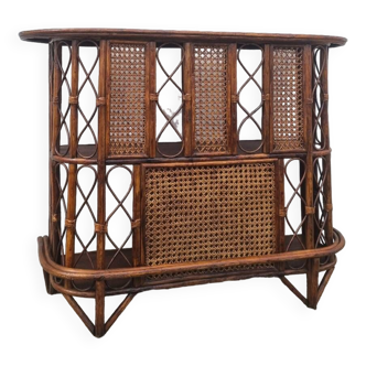 Rattan bar