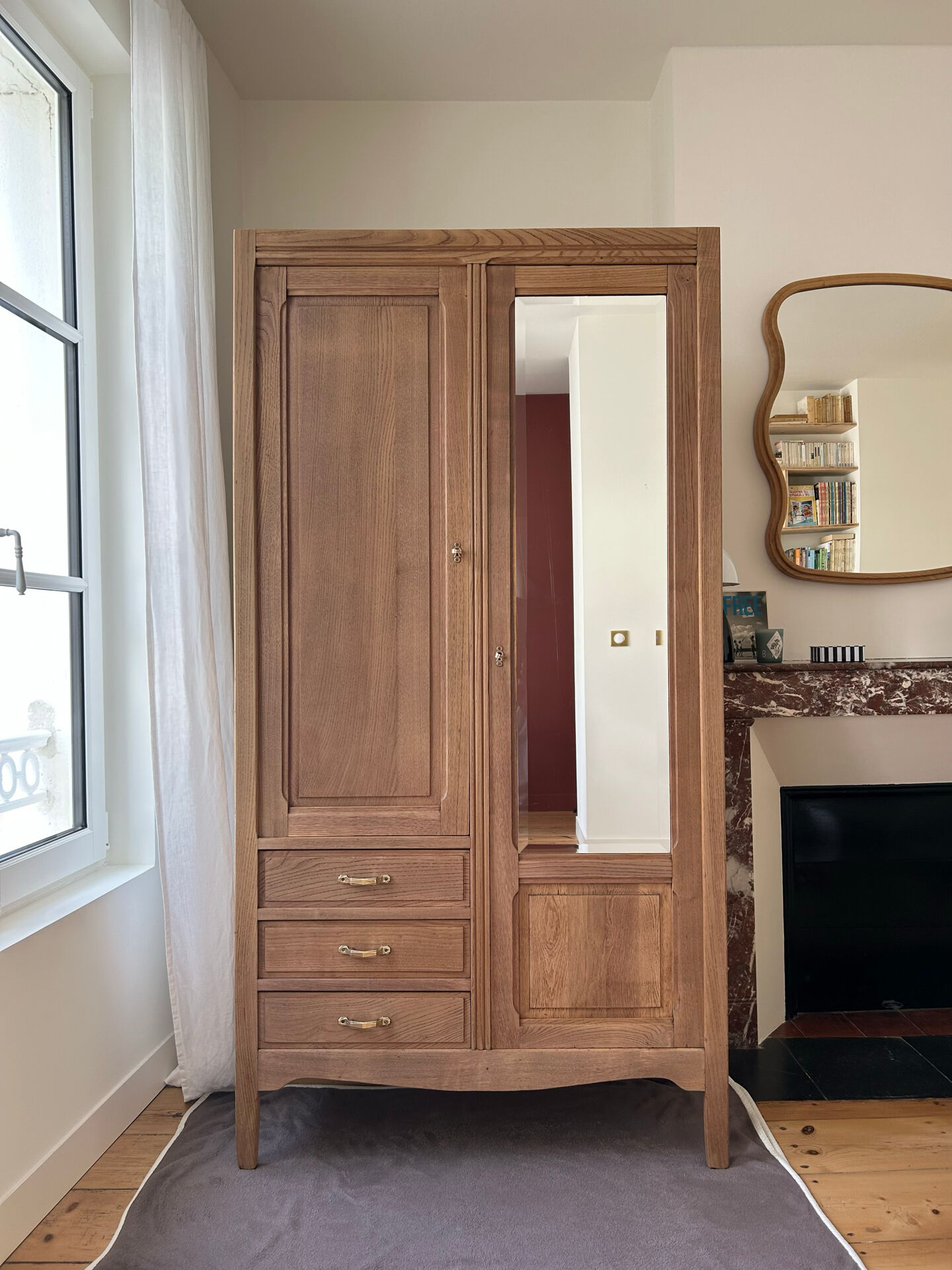 Armoire Parisienne en chêne brut 