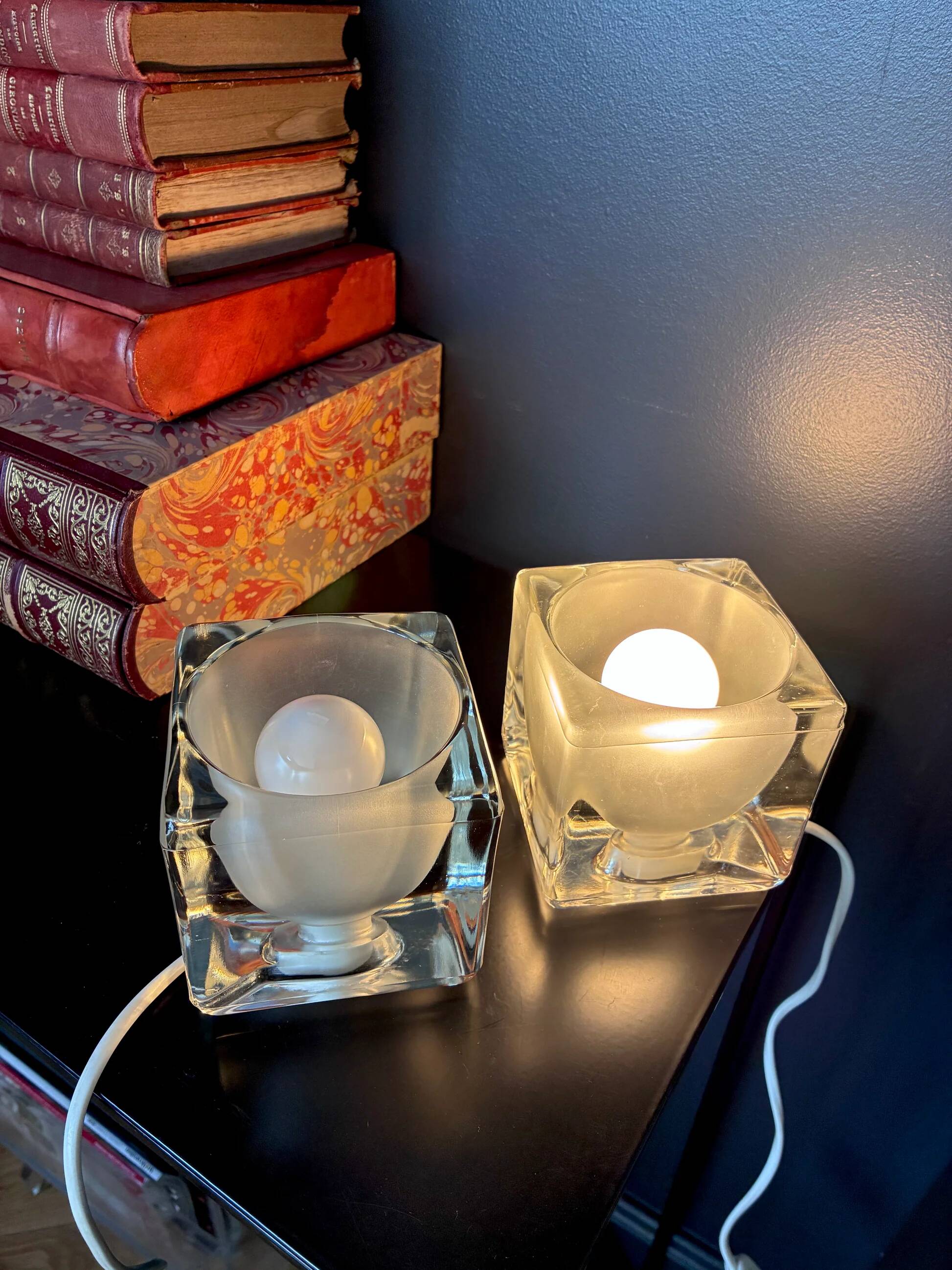 Pair of "Ice cube" glass lamps - 1970.