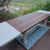 Table à manger en noyer