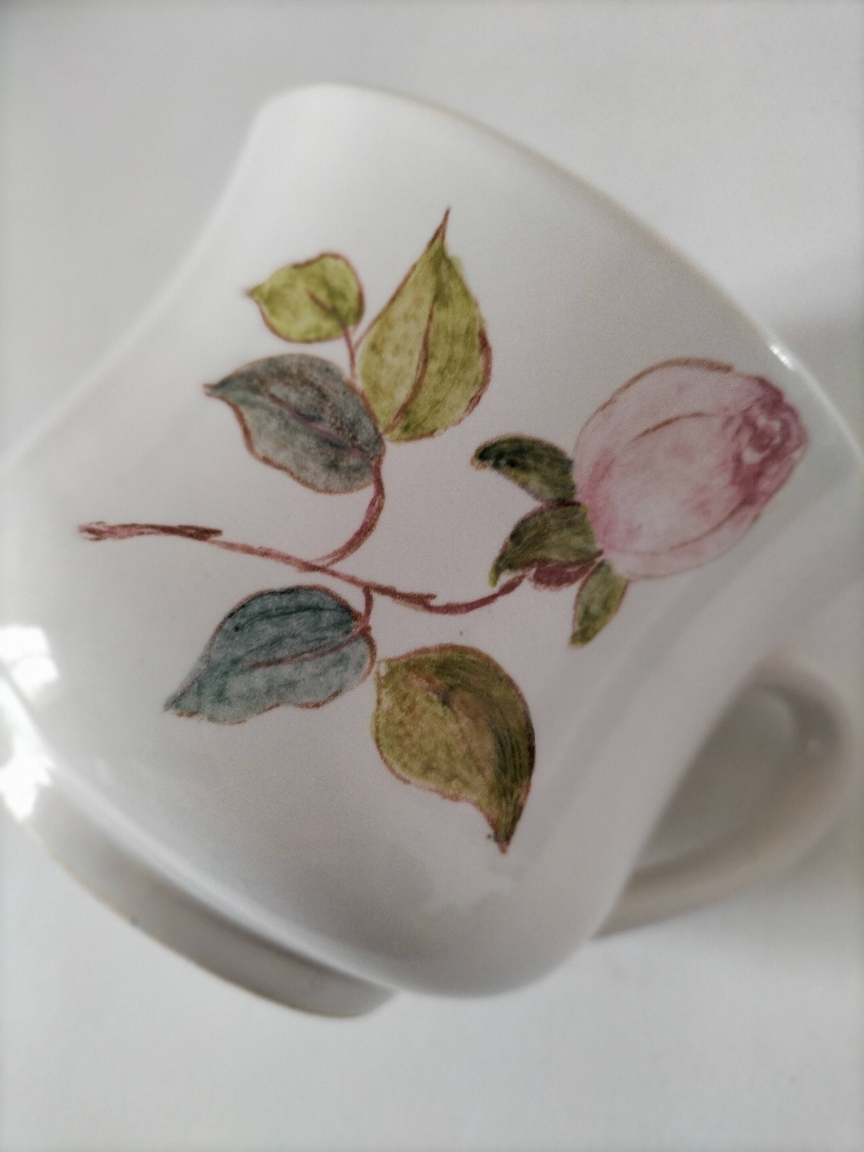 Large breakfast cup Gien floral decoration