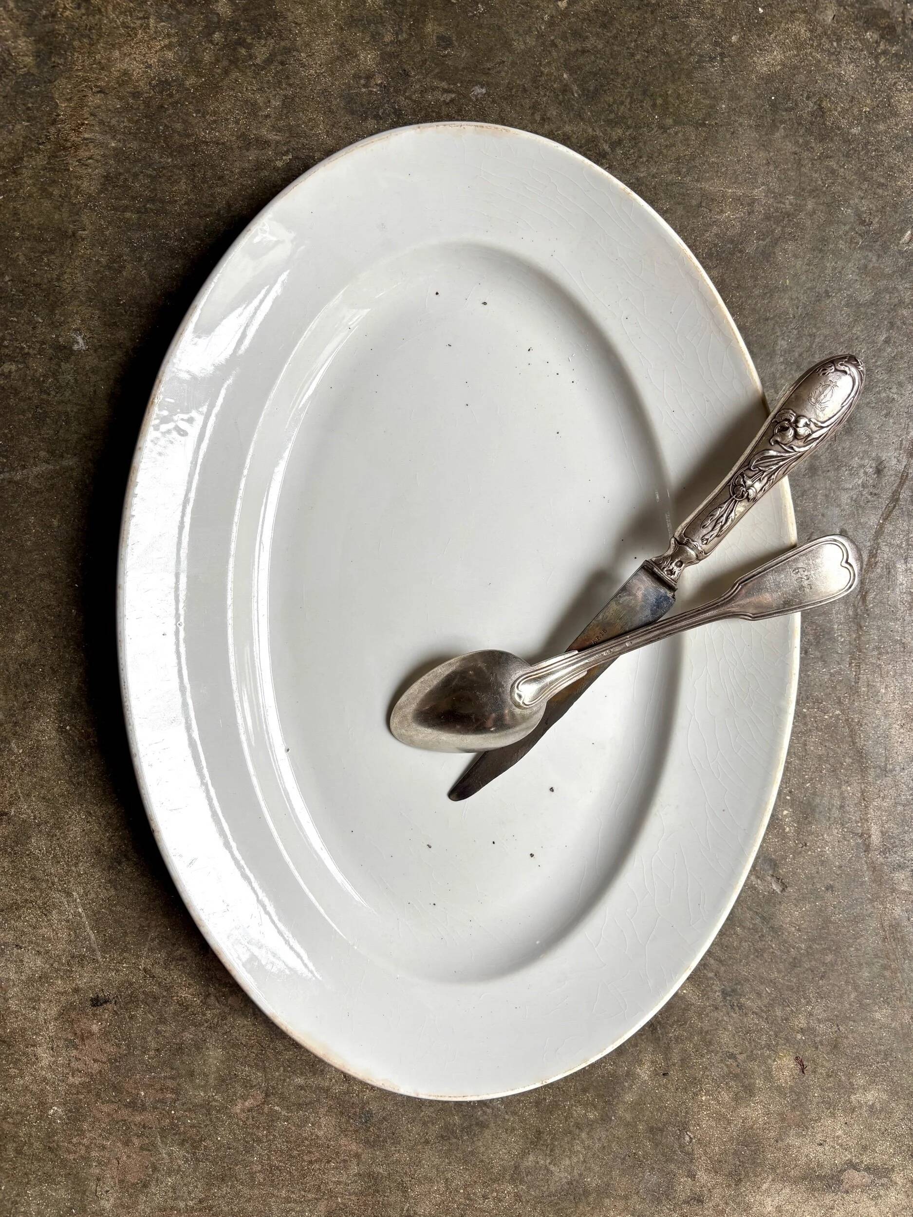 Creil & Montereau oval dish in white ironstone, "Labrador" service