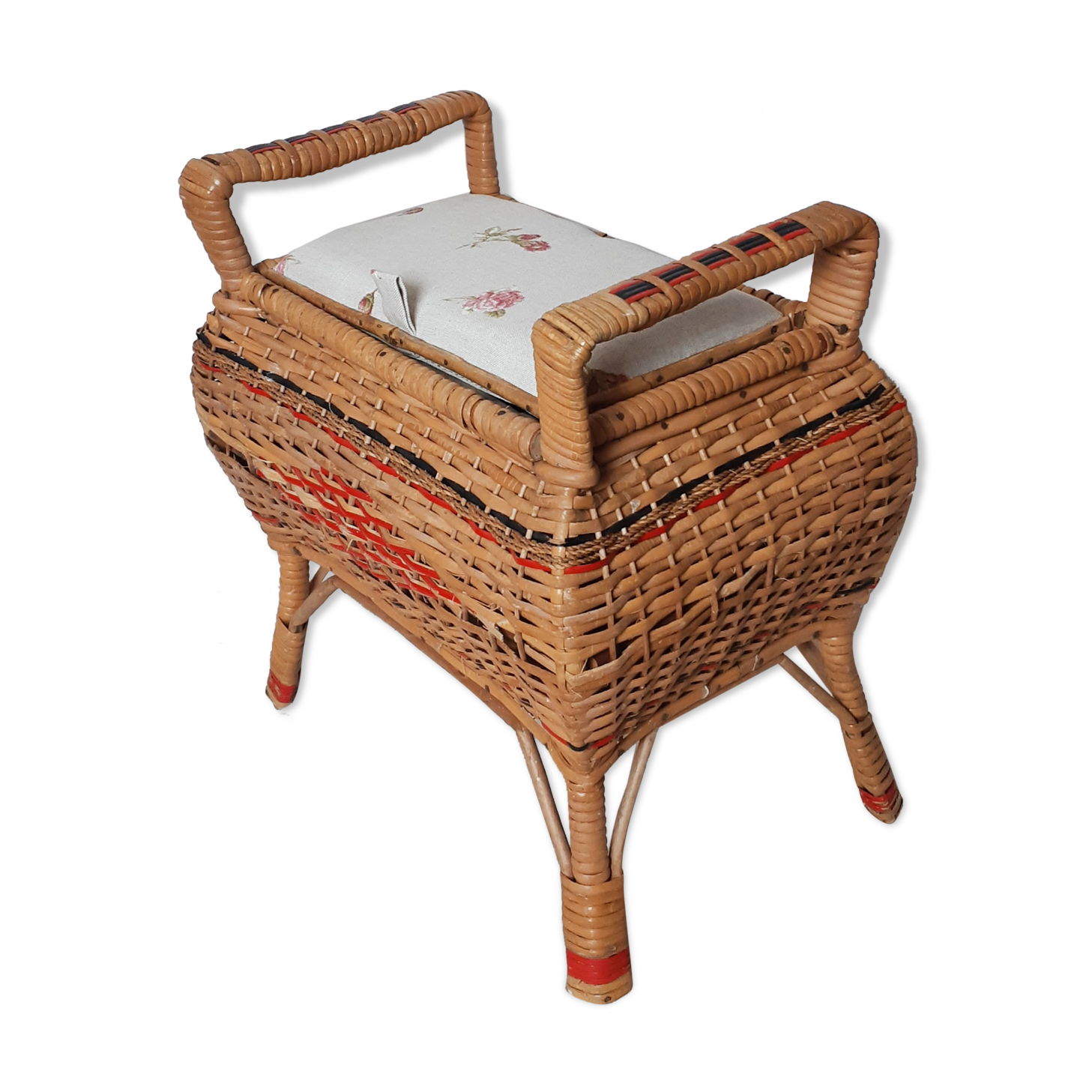 Wood and rattan worker