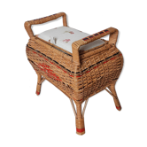 Wood and rattan worker