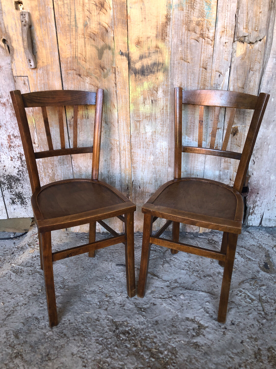 Pair of wooden bistrot chairs vintage
