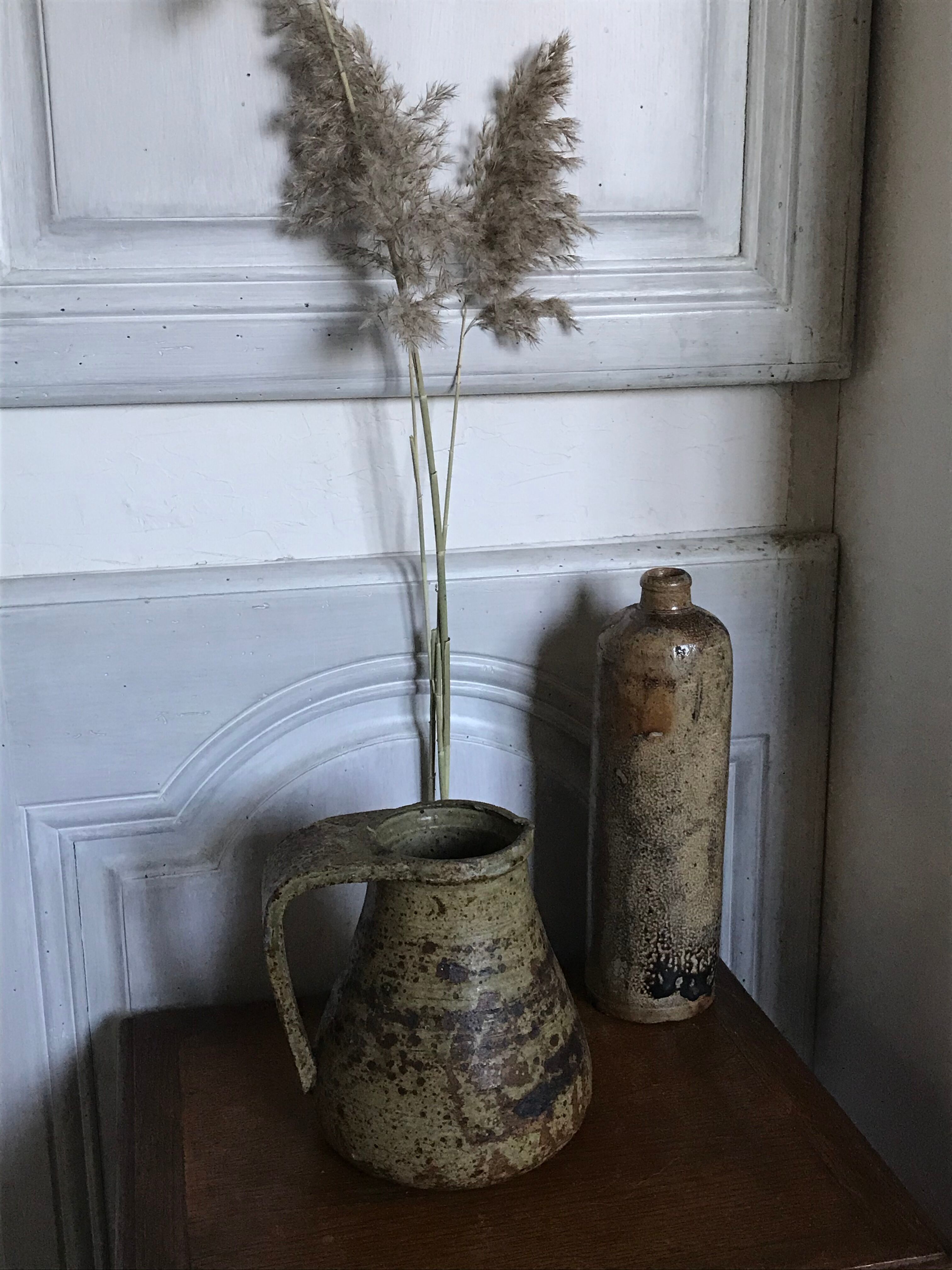 125 cl vintage sandstone pitcher