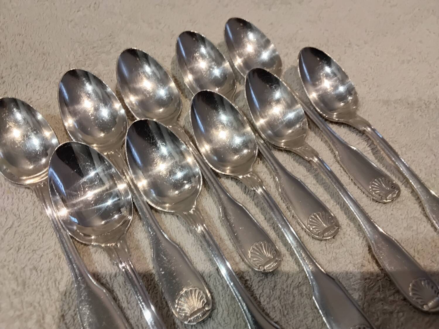 10 silver-plated coffee spoons, Christofle Vendome, 13.6 cm
