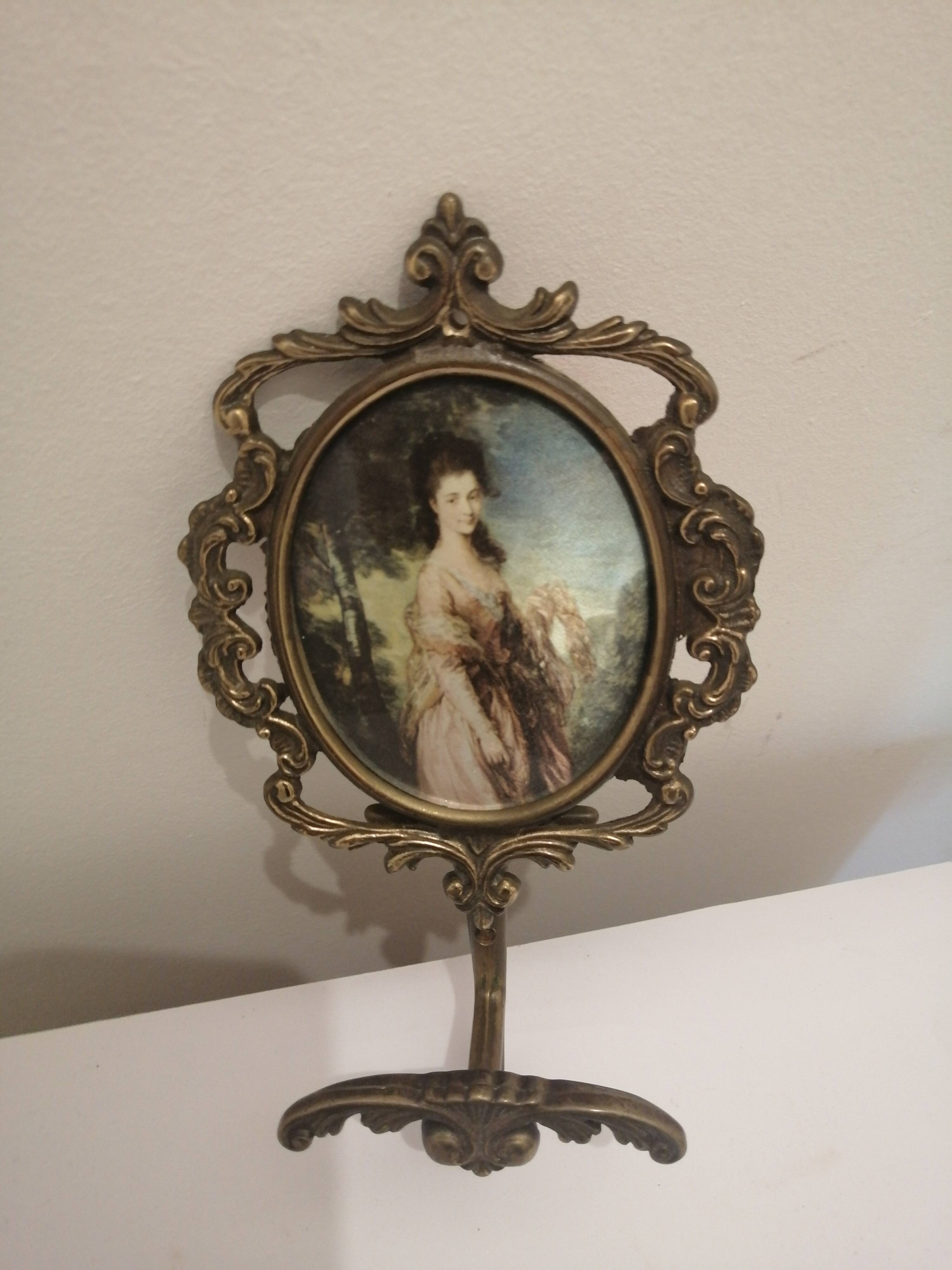 Vintage wall brass medallion frame hook