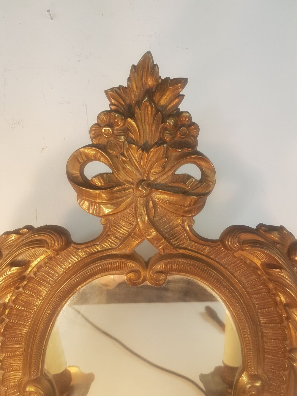 Bronze mirror appliques