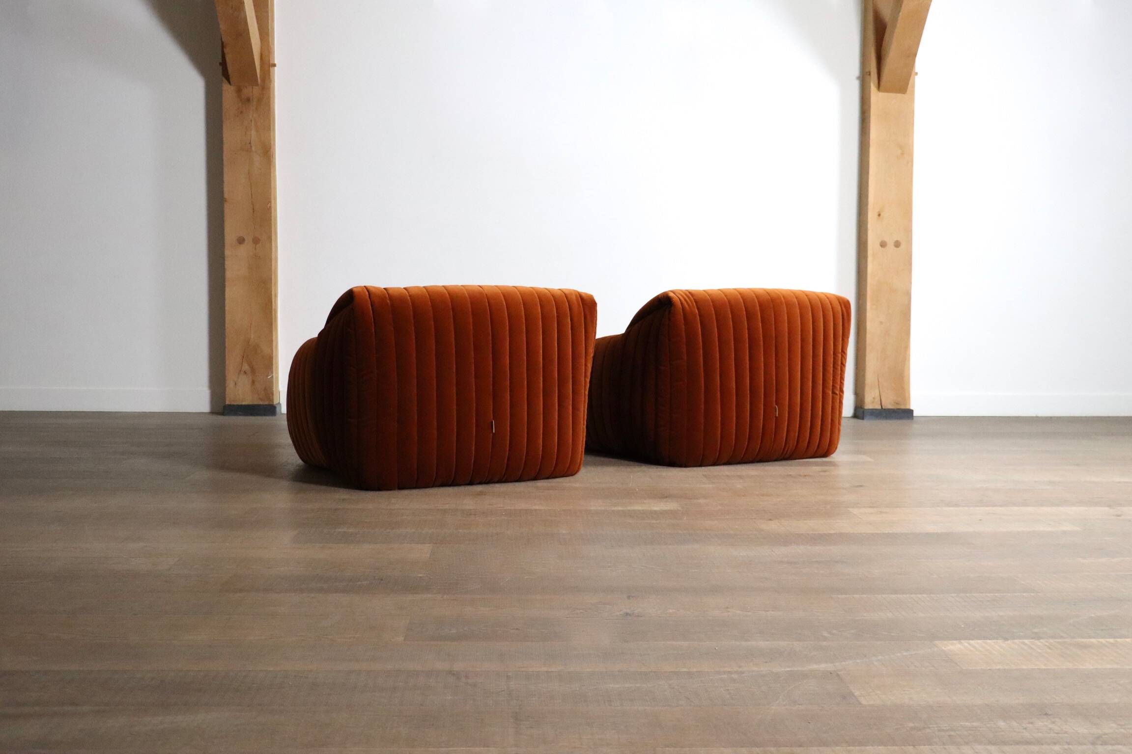 Pair of Cinna Sandra lounge chairs in velvet by Annie Hieronimus, 1970s