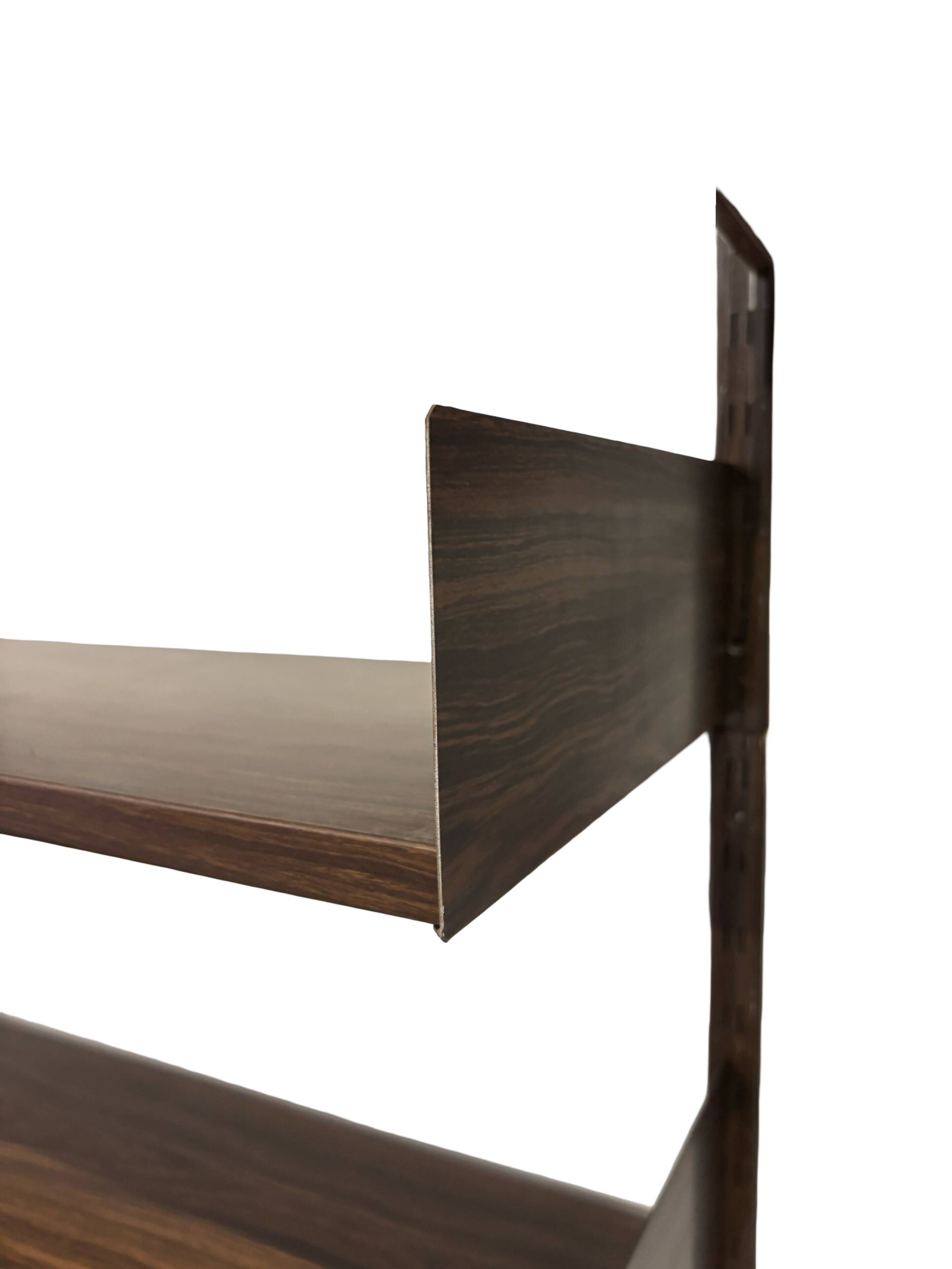 Étagère murale vintage en bois et métal, Danemark