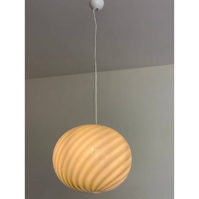 Contemporary green and white oval pendant in murano glass